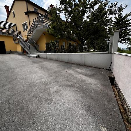 Riad Apartments Zgornje Skofije Dış mekan fotoğraf