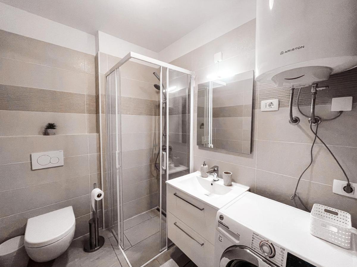 Riad Apartments Zgornje Skofije Dış mekan fotoğraf